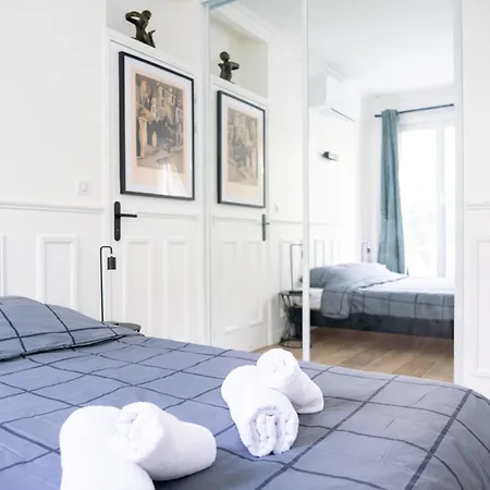 Homestay Cosy And Calm With A Terrasse In Montmartre Paris