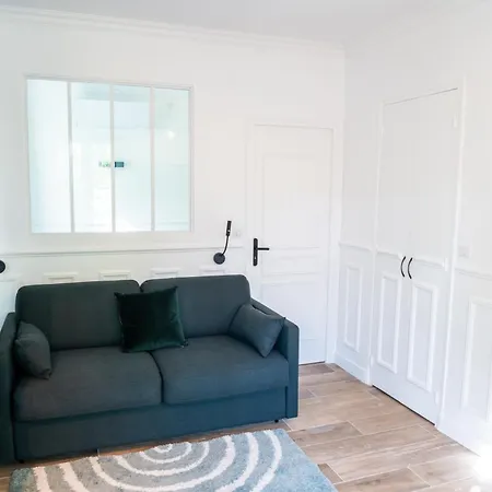 Homestay Cosy And Calm With A Terrasse In Montmartre Paris