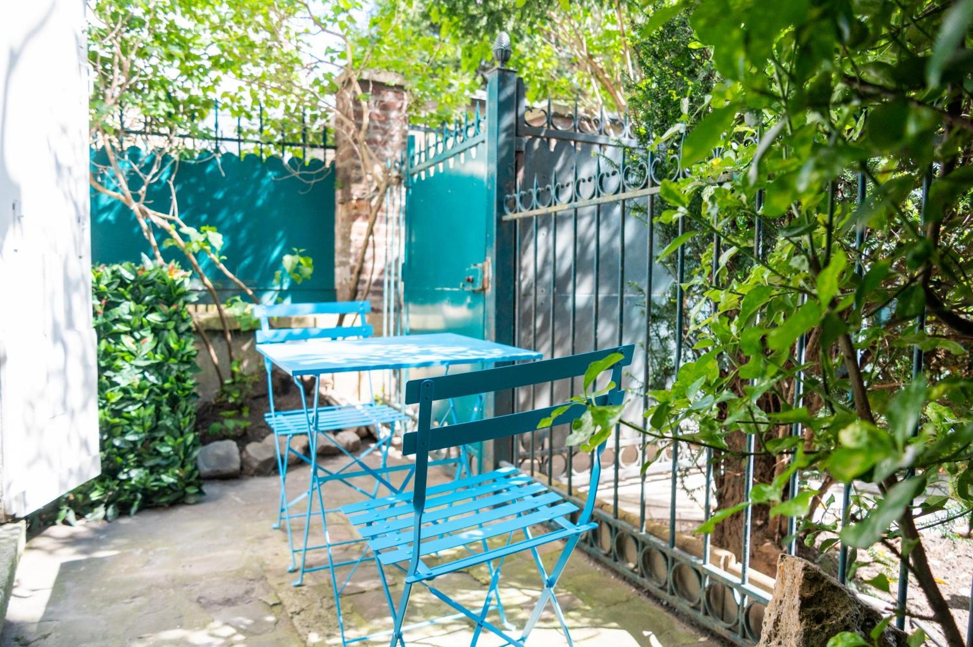 Cosy And Calm With A Terrasse In Montmartre *